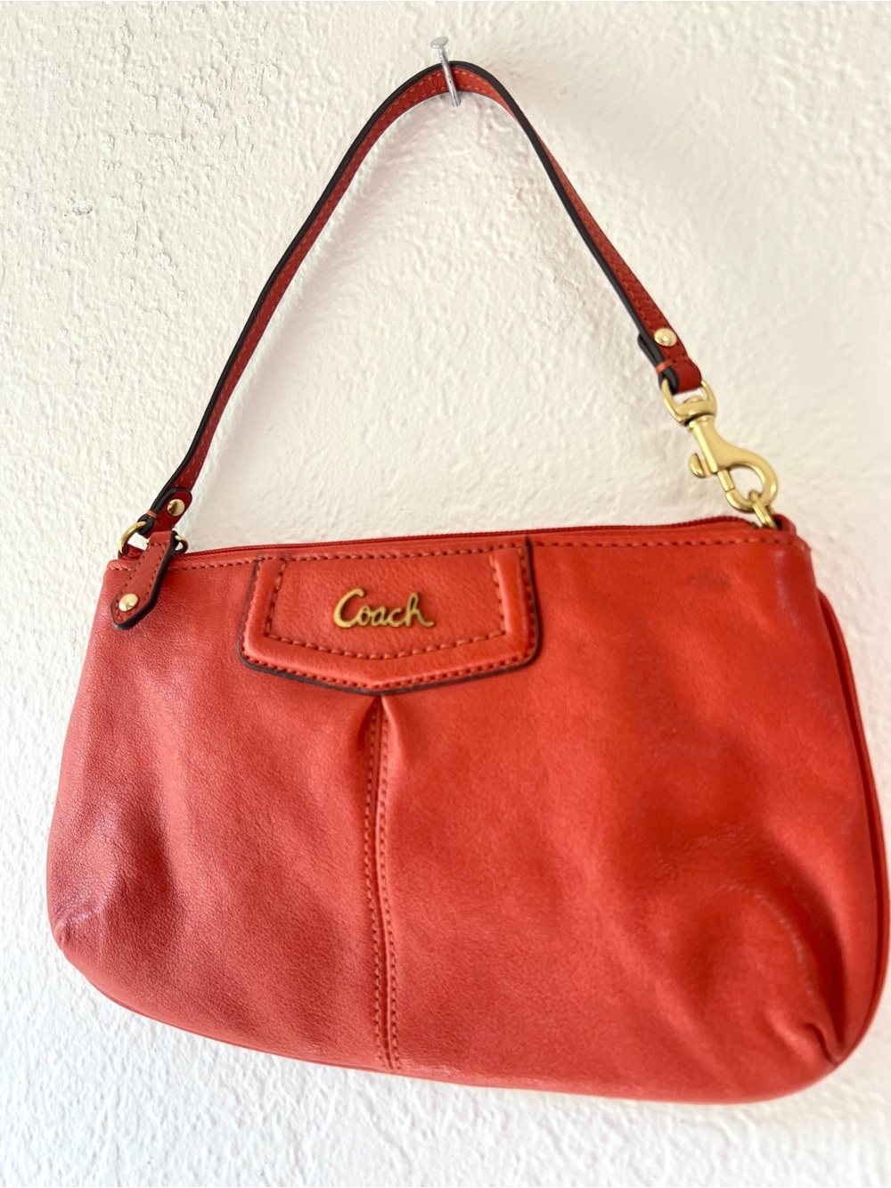 COACH Ashley large red leather wristlet wallet purse EUC - Picture 3 of 9
